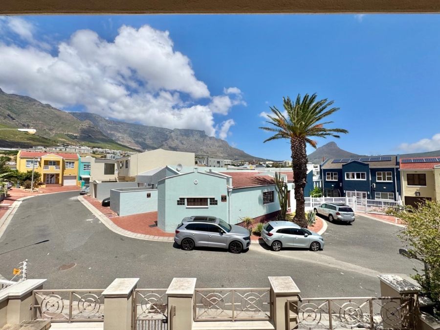 4 Bedroom Property for Sale in Zonnebloem Western Cape